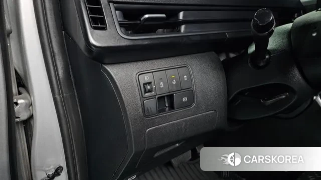 Hyundai Staria 2022 Серебристо-серый из Кореи, фото 4