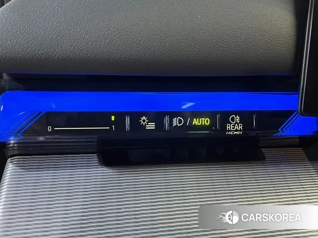 BMW 5 Series (G60) 2023 Серый из Кореи, фото 4