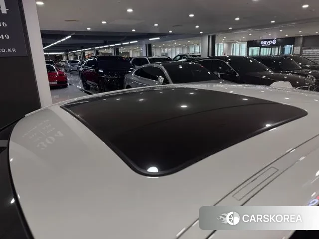 BMW 3 Series (G20) 2023 Белый из Кореи, фото 4