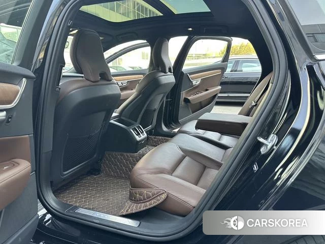 Volvo S90 2024 Черный из Китая, фото 4