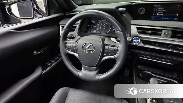 Lexus UX300e 2022 Белый из Кореи, фото 4