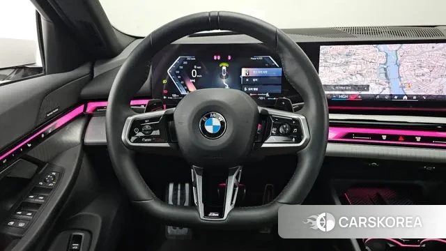 BMW 5 Series (G60) 2023 Белый из Кореи, фото 4