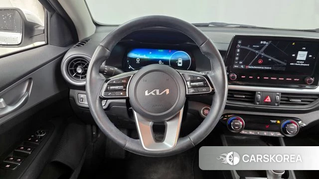 Kia The New K3 2nd generation 2022 Белый из Кореи, фото 4