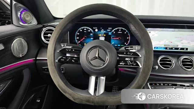 Mercedes-Benz E-Class W213 2023 Черный из Кореи, фото 4
