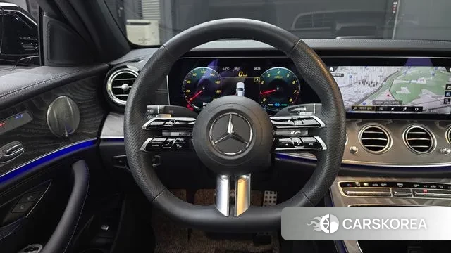 Mercedes-Benz E-Class W213 2023 Белый из Кореи, фото 4