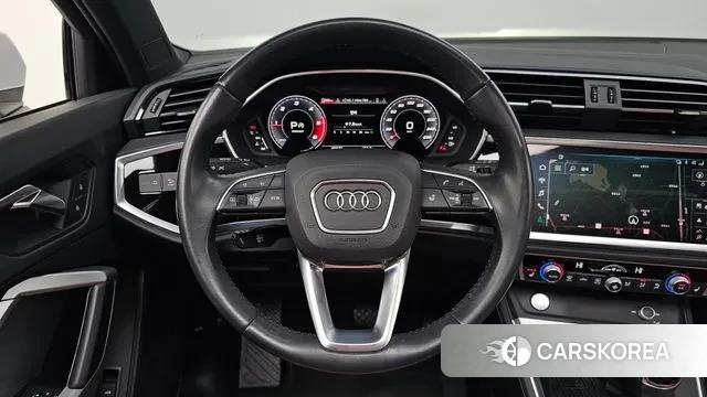 Audi Q3 (F3) 2020 Белый из Кореи, фото 4