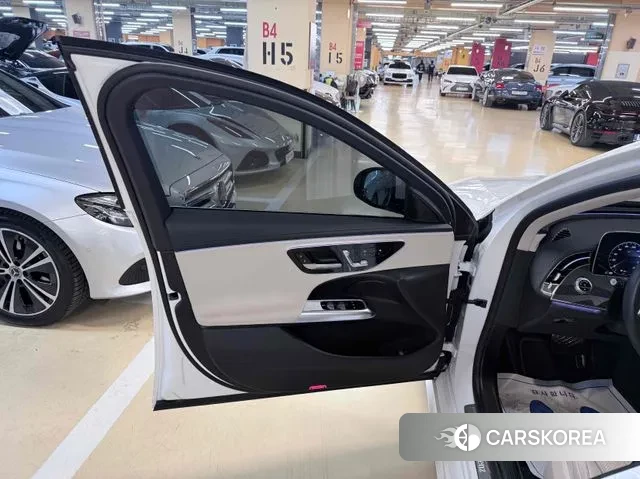 Mercedes-Benz E-Class W214 2024 Белый из Кореи, фото 4