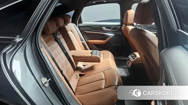 Audi A6 (C8) 2023 Серый из Кореи, фото 4