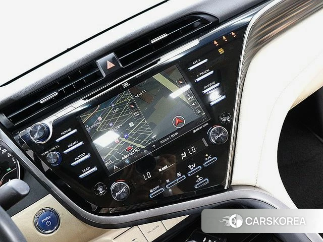 Toyota Camry (XV70) 2018 Песочный из Кореи, фото 4
