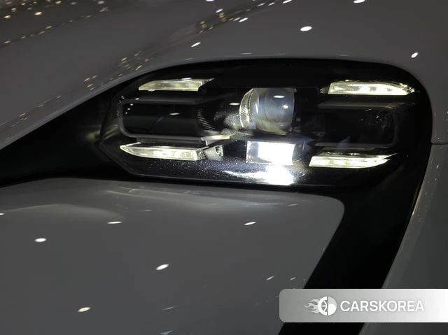 Porsche Taycan 2022 Белый из Кореи, фото 4