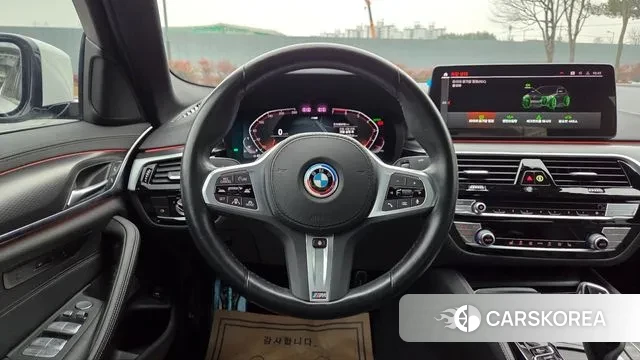 BMW 5 Series (G30) 2022 Белый из Кореи, фото 4