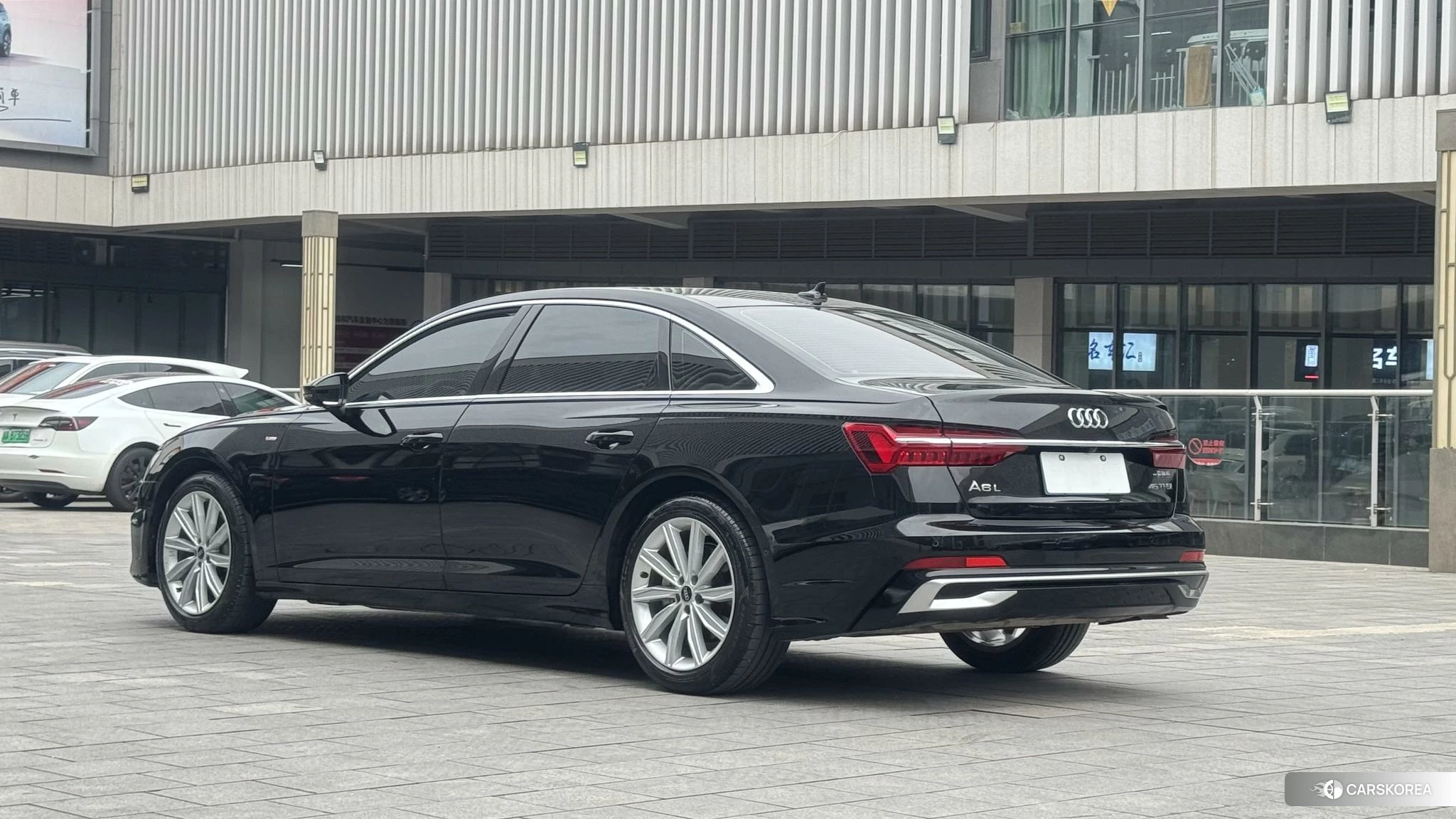 Audi A6L 2022 Черный из Китая, фото 3