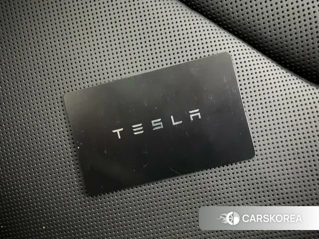 Tesla Model 3 2025 Темно-серый из Китая, фото 4
