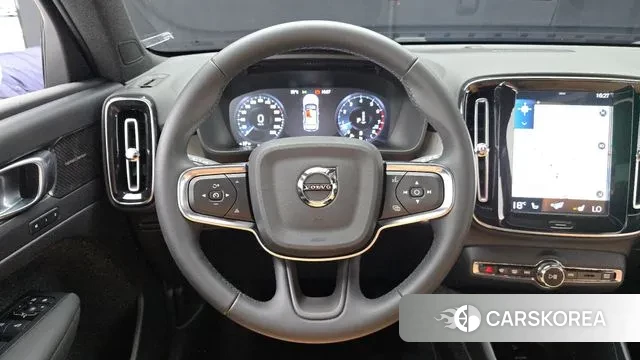 Volvo XC40 2022 Белый из Кореи, фото 4