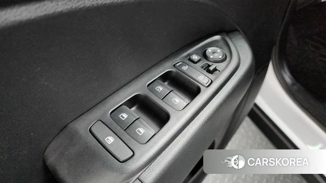 Hyundai Venue 2024 Белый из Кореи, фото 4