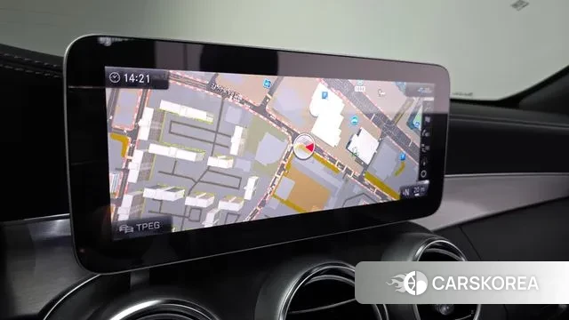 Mercedes-Benz C-Class W205 2023 Белый из Кореи, фото 4