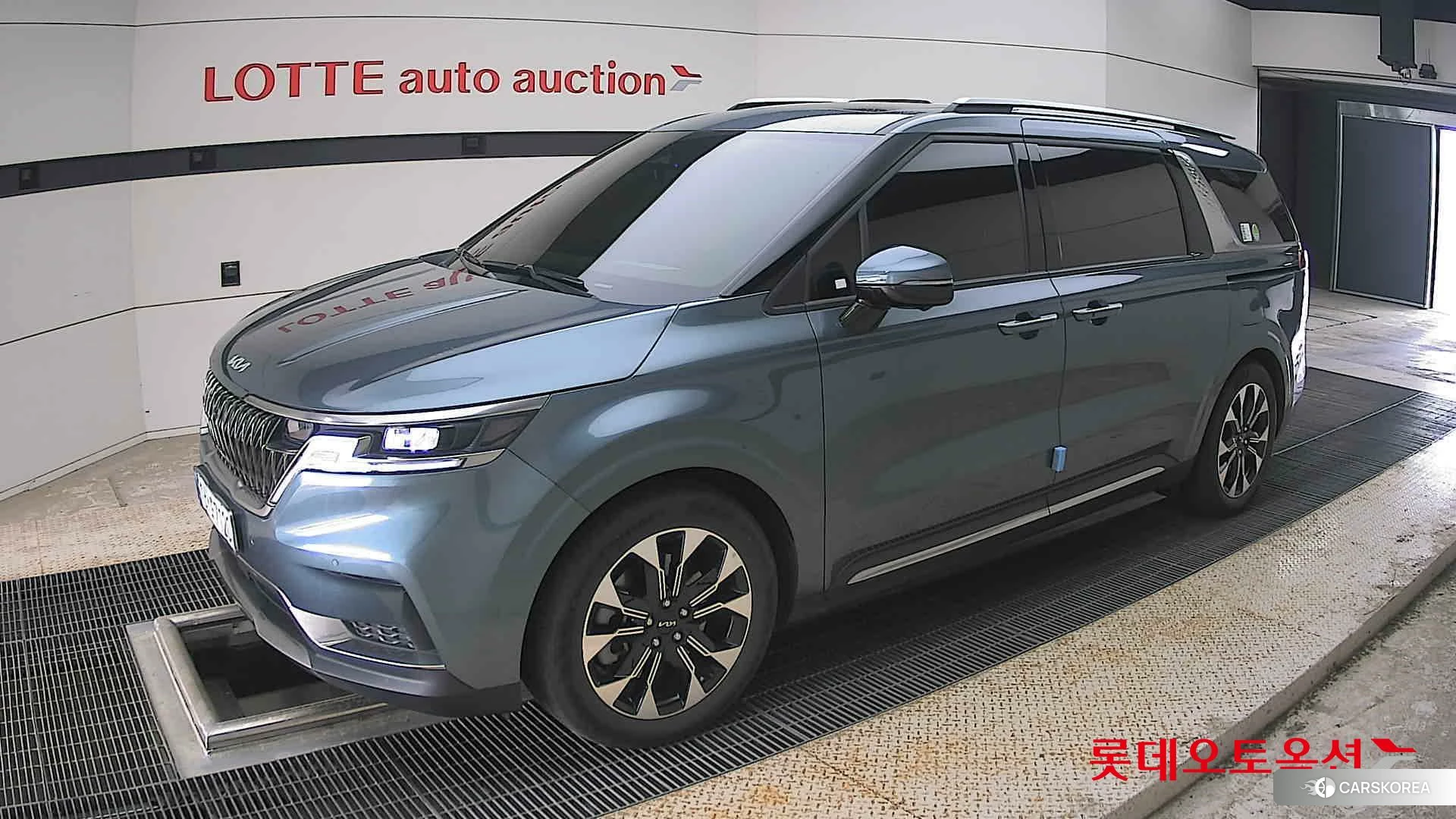 Kia Carnival Limousine 2023 Другое из Кореи, фото 4
