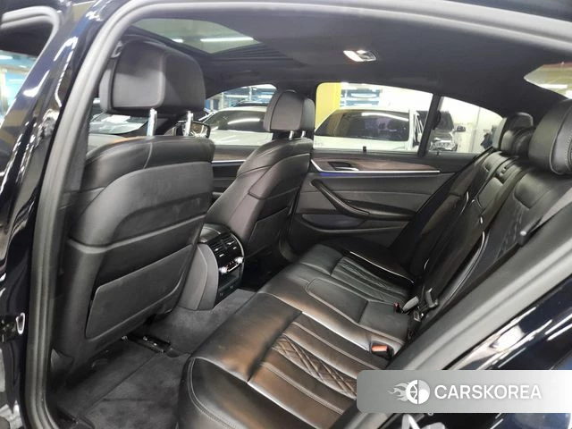 BMW 5 Series (G30) 2018 Черный из Кореи, фото 4