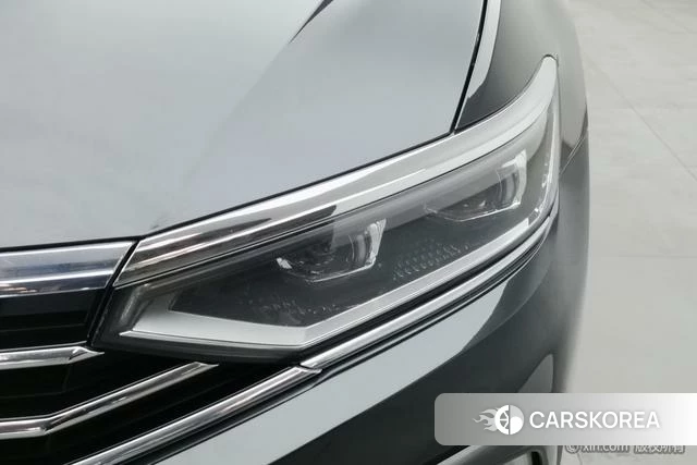 Volkswagen Magotan PHEV 2023 Черный из Китая, фото 4