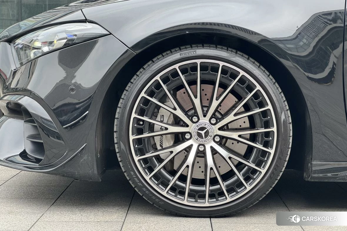 Mercedes-Benz Class A AMG 2023 Черный из Китая, фото 4