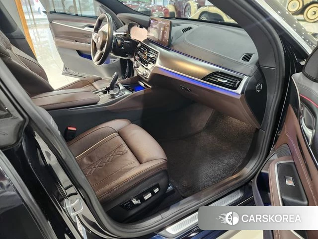 BMW 6 Series GT (G32) 2022 Черный из Кореи, фото 4