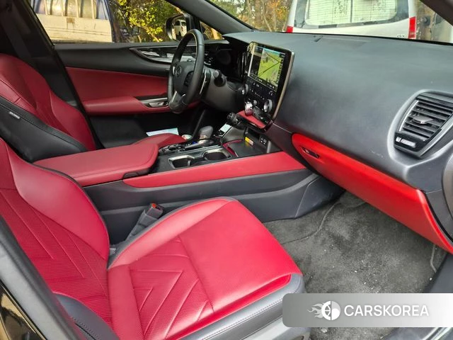 Lexus NX350h Second generation 2024 Черный из Кореи, фото 4