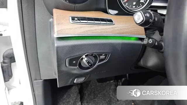 Mercedes-Benz E-Class W213 2020 Белый из Кореи, фото 4