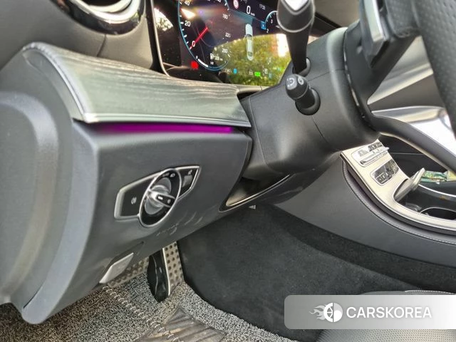 Mercedes-Benz E-Class W213 2023 Белый из Кореи, фото 4