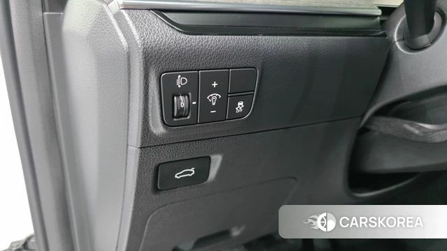 Kia The New K5 3rd generation 2025 Белый из Кореи, фото 4