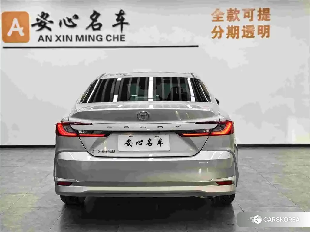 Toyota Camry 2025 Champagne/brown из Китая, фото 4