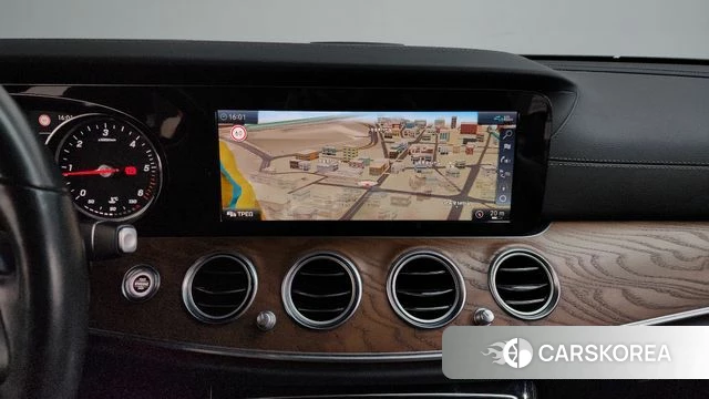 Mercedes-Benz E-Class W213 2020 Белый из Кореи, фото 4