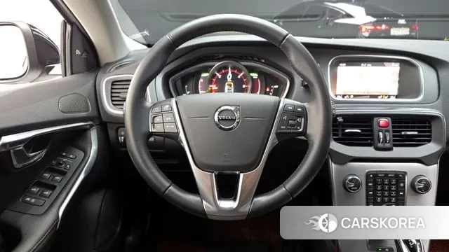 Volvo V40 Cross-Country 2019 Белый из Кореи, фото 4