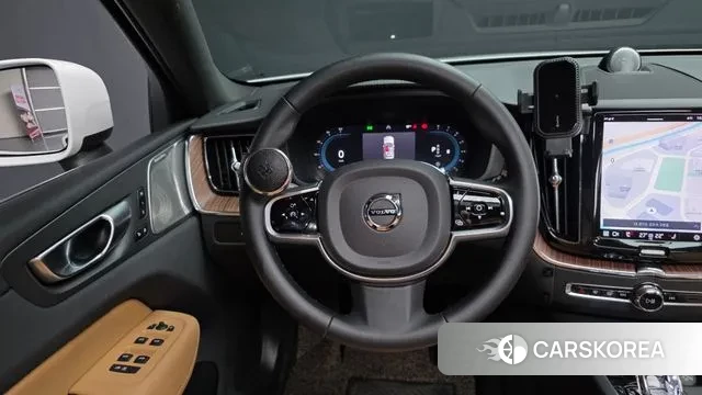 Volvo XC60 second Generation 2023 Белый из Кореи, фото 4
