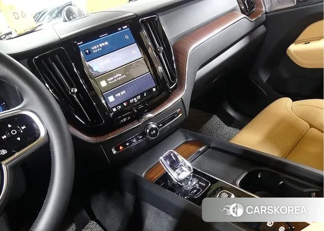 Volvo XC60 second Generation 2024 Черный из Кореи, фото 4