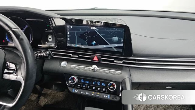 Hyundai Avante Hybrid (CN7) 2022 Белый из Кореи, фото 4
