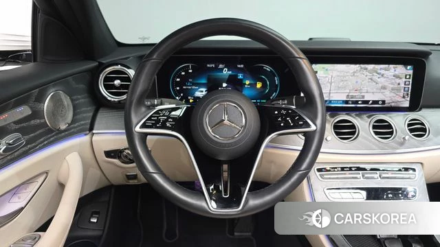 Mercedes-Benz E-Class W213 2022 Белый из Кореи, фото 4