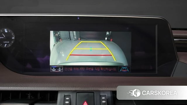 Lexus ES300h 7th generation 2020 Песочный из Кореи, фото 4