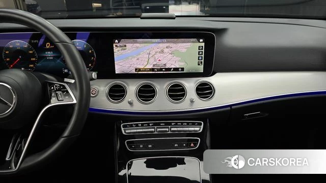 Mercedes-Benz E-Class W213 2021 Белый из Кореи, фото 4