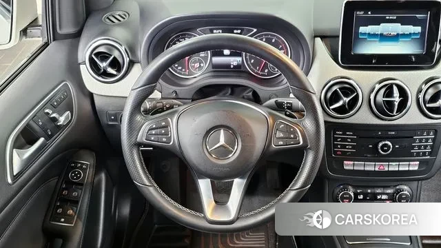 Mercedes-Benz B-Class W246 2018 Белый из Кореи, фото 4