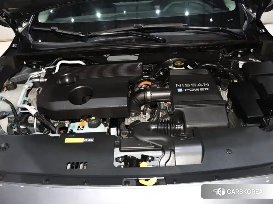 Nissan Xuan Yi 2023 Silver/gray из Китая, фото 4