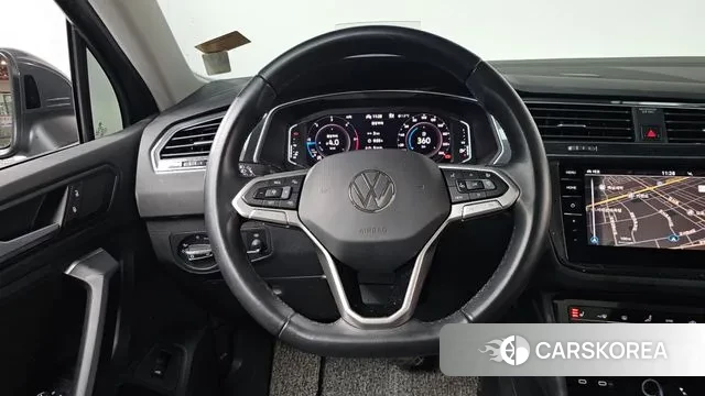 Volkswagen Tiguan second Generation 2023 Черный из Кореи, фото 4