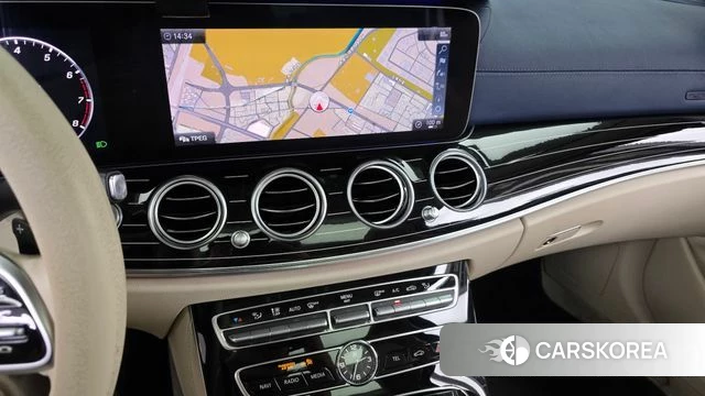 Mercedes-Benz E-Class W213 2019 Черный из Кореи, фото 4