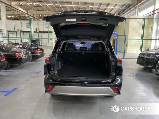 Toyota Highlander 2024 Черный из Китая, фото 4