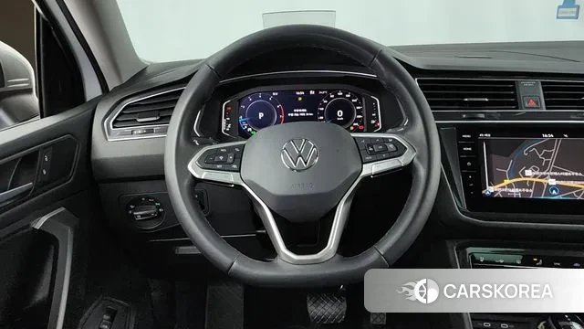 Volkswagen Tiguan Allspace 2024 Белый из Кореи, фото 4