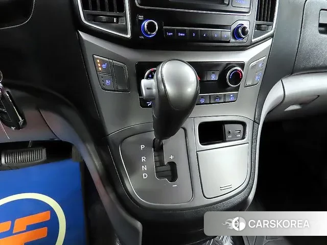 Hyundai The New Grand Starex 2019 Серебристо-серый из Кореи, фото 4