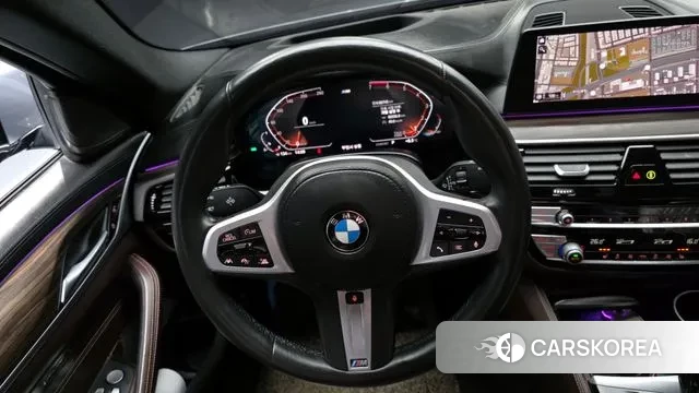 BMW 5 Series (G30) 2020 Серебристо-серый из Кореи, фото 4