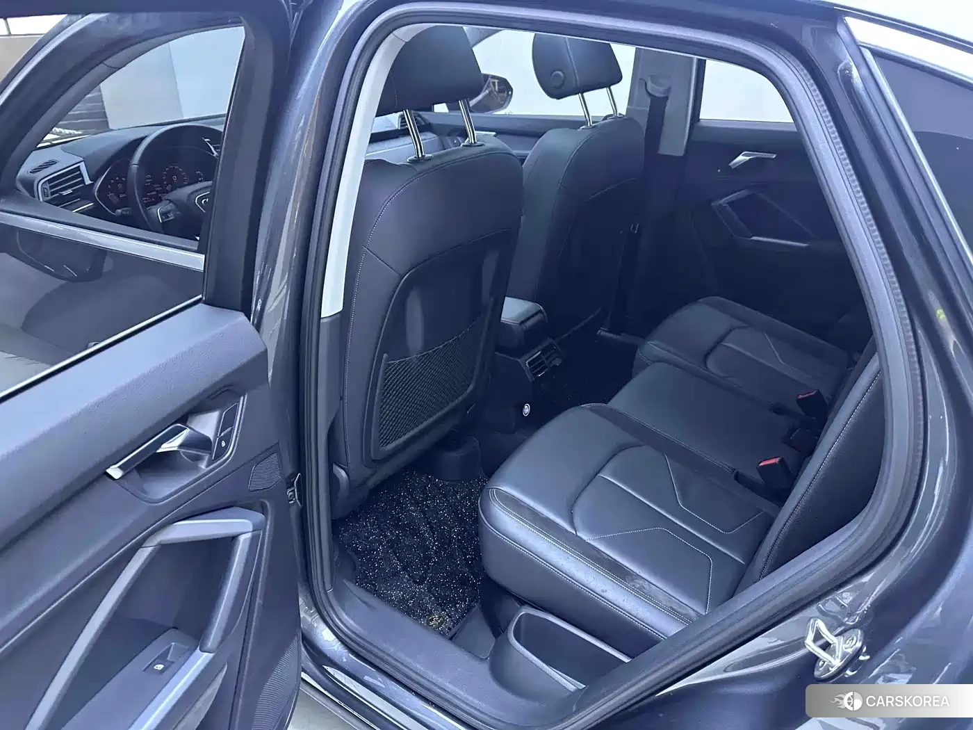 Audi Q3 Sportback 2021 Silver/gray из Китая, фото 4