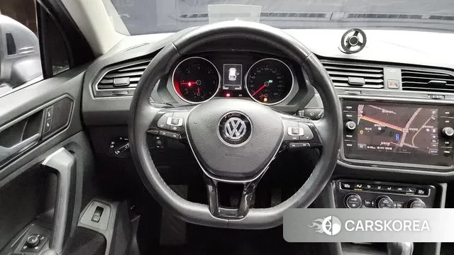 Volkswagen Tiguan second Generation 2019 Серый из Кореи, фото 4