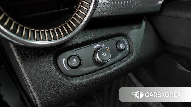 Chevrolet (GM Daewoo) Trax Crossover 2023 Черный из Кореи, фото 4