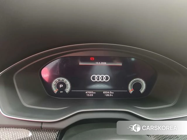 Audi SQ5 2023 Темно-серый из Китая, фото 4